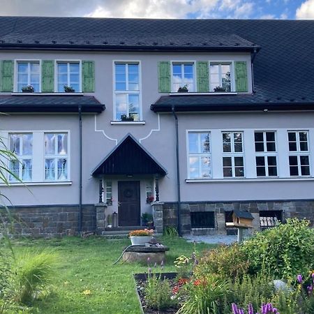 Apartmany Ceska Skola Lipova  Bagian luar foto