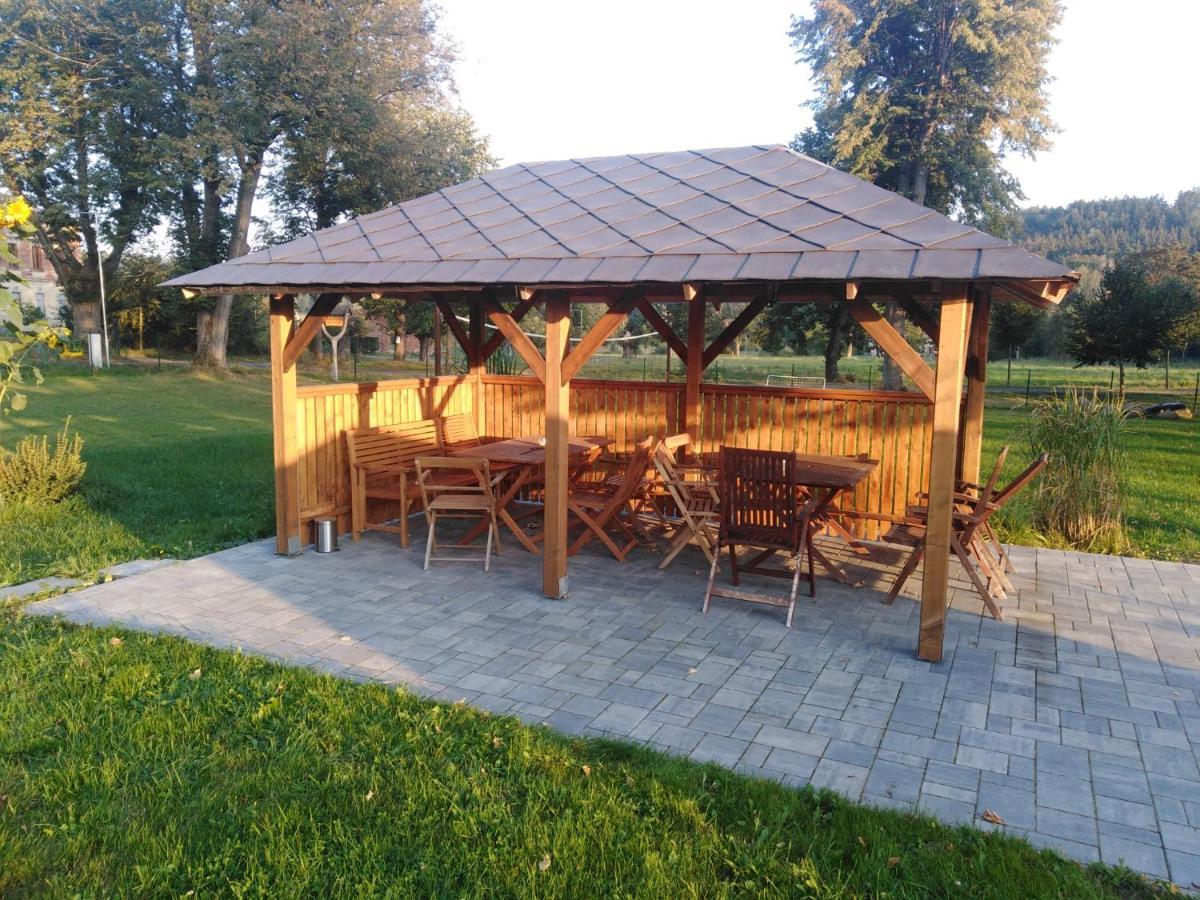 Apartmany Ceska Skola Lipova  Bagian luar foto