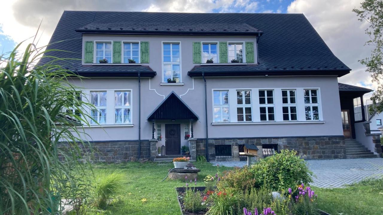 Apartmany Ceska Skola Lipova  Bagian luar foto